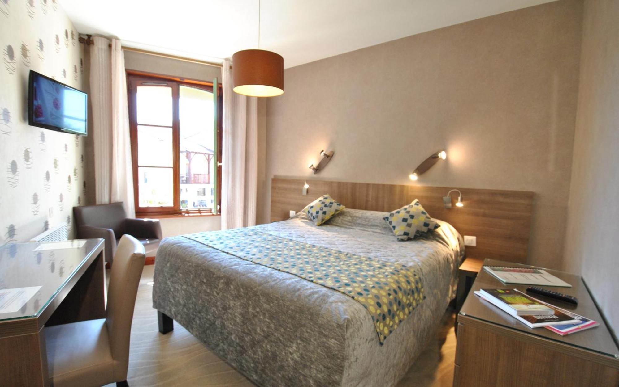 Logis Hostellerie Du Perigord Vert Brantome Ngoại thất bức ảnh