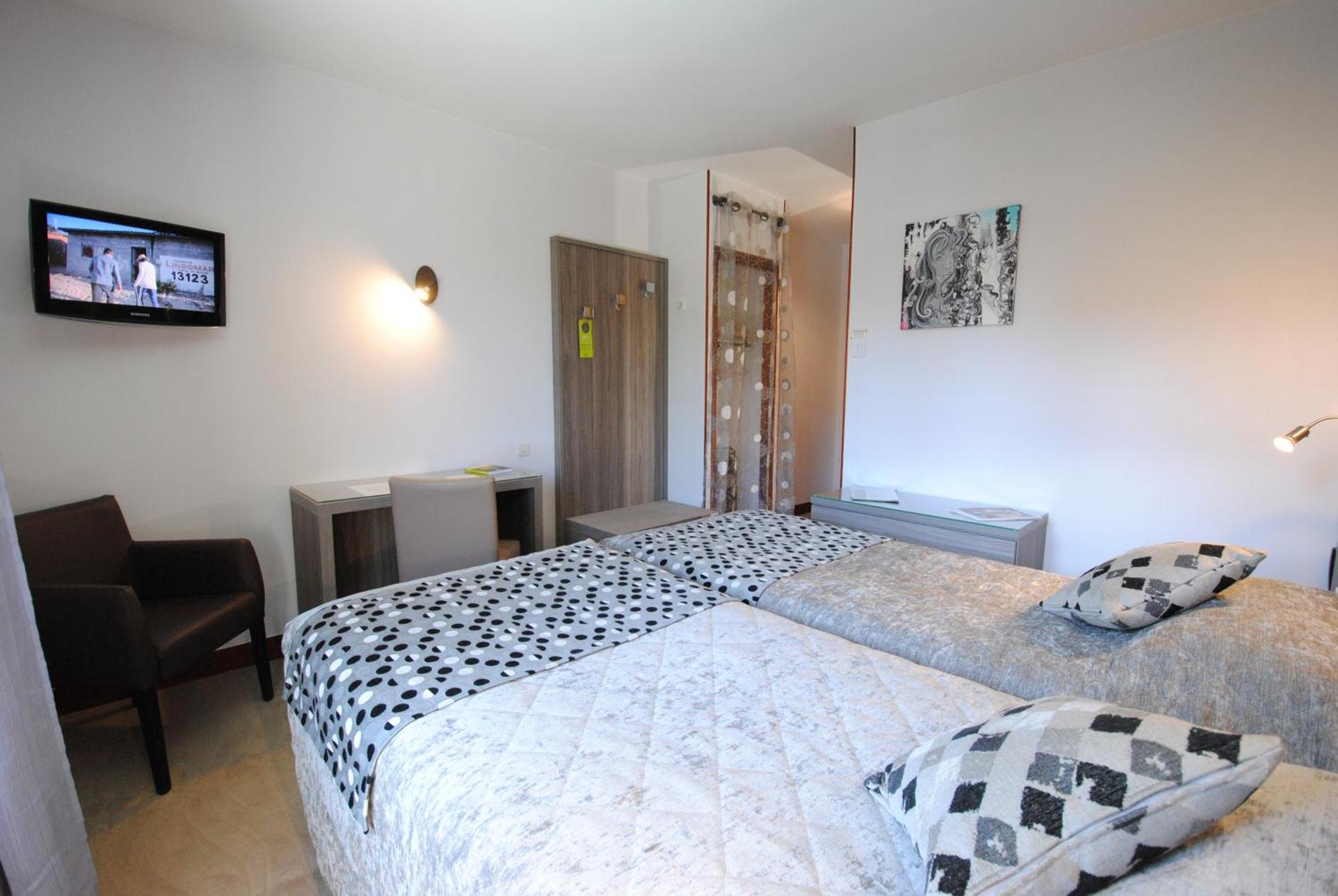 Logis Hostellerie Du Perigord Vert Brantome Ngoại thất bức ảnh