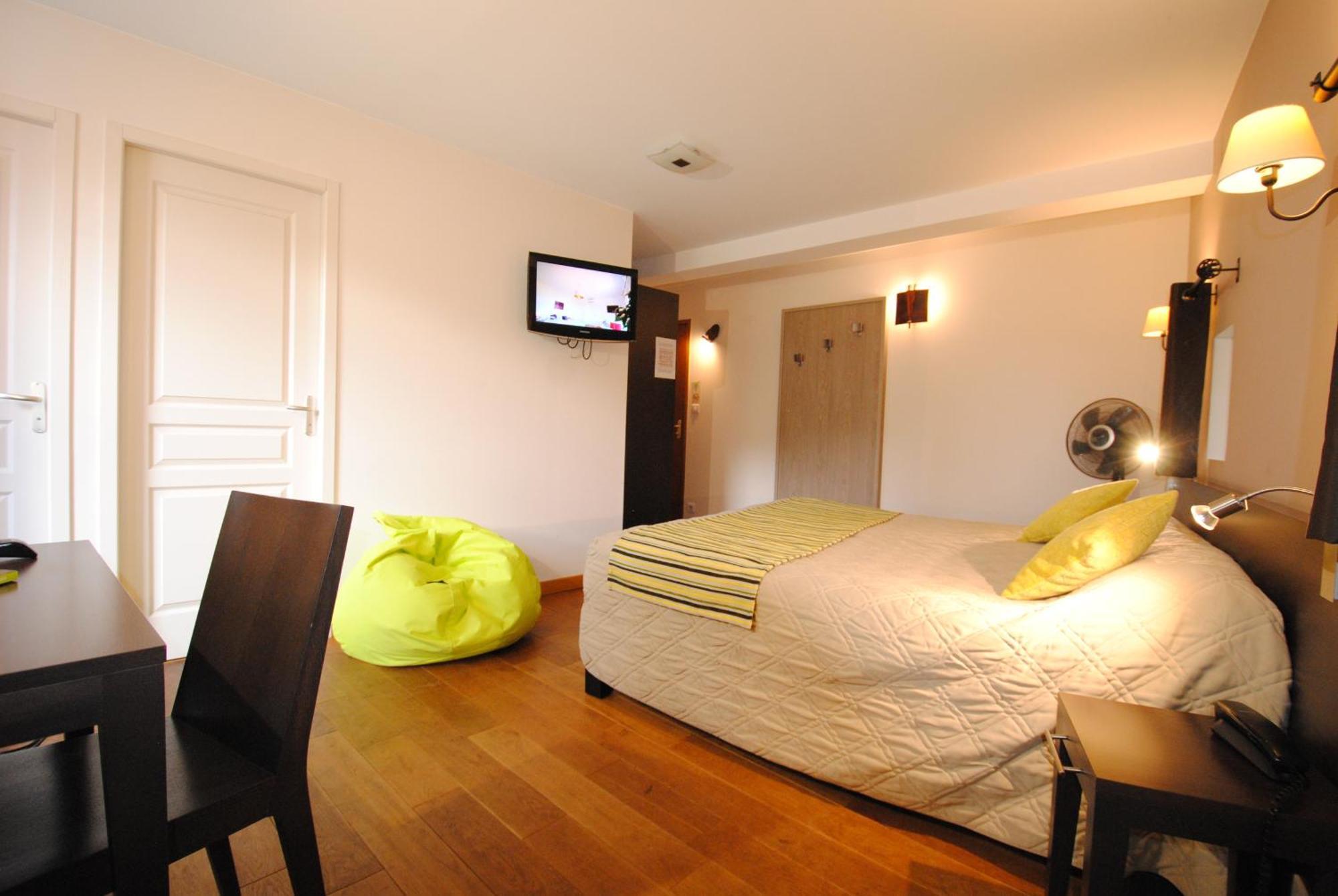 Logis Hostellerie Du Perigord Vert Brantome Ngoại thất bức ảnh