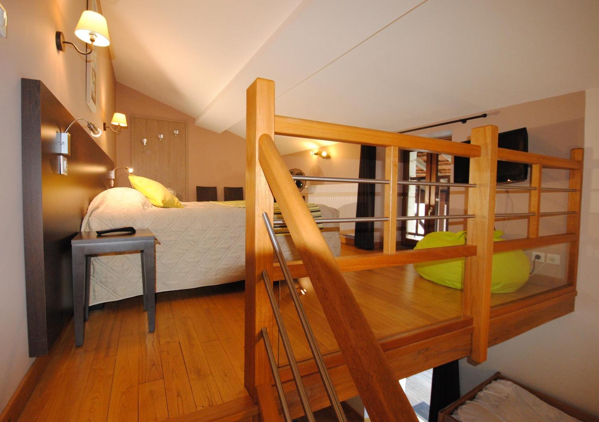 Logis Hostellerie Du Perigord Vert Brantome Ngoại thất bức ảnh