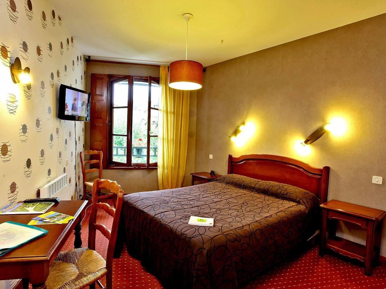 Logis Hostellerie Du Perigord Vert Brantome Ngoại thất bức ảnh